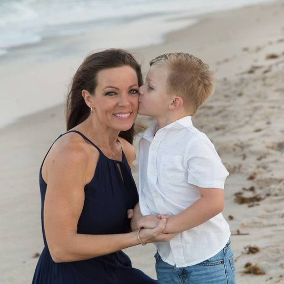 Meet your Posher, Mindy - Picture 1 of 1